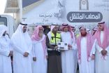 محافظ بيش يشارك الصائمين إفطارهم بجمعية الدعوة ببيش