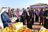 سمو الأمير فيصل بن فهد بن مقرن يزور مهرجان برتقالة حائل