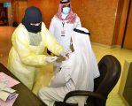 سمو أمير المنطقة الشرقية يؤكد أهمية مبادرة التطعيم ضد فيروس كورونا