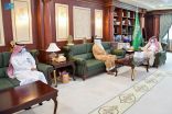 سمو أمير منطقة جازان يدشن حملة “أخرج زكاتك من بيتك”