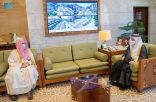 سمو الأمير فيصل بن بندر يستقبل مدير التعليم بمنطقة الرياض