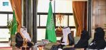 سمو أمير تبوك يستقبل مدير فرع التجارة بالمنطقة وموظفي الفرع الحاصلين على جائزة التميز