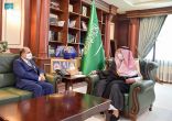 سمو أمير منطقة جازان يستقبل السفير الهندي