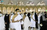 المسجد الحرام يشهد توافد المعتمرين من داخل المملكة وسط إجراءات احترازية