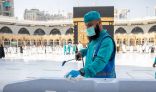 شؤون الحرمين تُجنِّدُ أكثر من ٧٠ فرقة عمل لتعقيم المسجد الحرام مكونة من ٧٠٠ عامل و ١١ روبوتًا