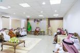 سمو أمير منطقة الجوف يتفقد الخدمات المقدمة واحتياجات الأهالي بمركزي الحديثة والوادي بمحافظة القريات