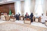 سمو أمير منطقة حائل يستقبل رئيس مجلس أمناء مركز الملك عبدالعزيز للحوار الوطني