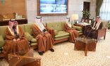 سمو أمير الرياض يستقبل الأمين العام لمجلس التعاون