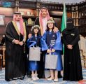 سمو أمير منطقة الباحة يكرّم الطالبتين “لمار وميار” لحصولهما على المركز الثاني في مسابقة وزارة الثقافة (مسار الأفلام)