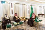سمو الأمير فيصل بن نواف يستقبل مدير فرع وزارة البيئة والمياه والزراعة بالجوف المكلَّف حديثًا