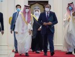 رئيس مجلس الوزراء في مملكة كمبوديا يستقبل سمو وزير الخارجية