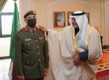 سمو أمير تبوك يقلد مدير الجوازات رتبته الجديدة