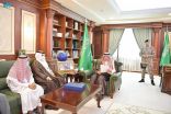 سمو أمير جازان يتسلم تقرير المرحلة الثانية لتجربة زراعة العود والصندل بالمنطقة