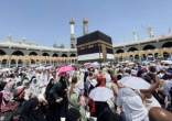 ضيوف الرحمن يتدفقون إلى مكة المكرمة