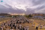 نفرة مزدلفة .. الحجاج يسلكون أطول طريق مشاة في العالم