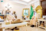 سمو أمير القصيم يستقبل رئيس المحكمة العامة بمدينة بريدة