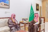 سمو أمير الحدود الشمالية يستقبل رئيس المحكمة الإدارية بالمنطقة