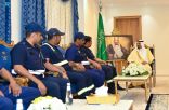 سمو أمير نجران يناقش نشاطات وأعمال جمعية “ليث” للإنقاذ ويتسلم التقرير السنوي للجمعية