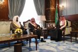 سمو الأمير سعود بن طلال يستقبل رئيس المحكمة الإدارية بمحافظة الأحساء