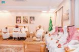 وزير الشؤون الإسلامية يلتقي بمسؤولي اللجان العاملة للوزارة في الحج بمشعر منى