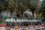 الصين تفرض عزلا كاملا على 11 حيا سكنيا في العاصمة بكين .