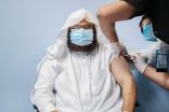 الرئيس العام يتلقى الجرعة الأولى من لقاح كورونار، ويؤكد أن القيادة الرشيدة تبذل جهوداً استثنائية لتوفير اللقاحات