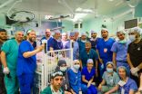 نجاح فصل التوأم السيامي اليمني “يوسف وياسين” الملتصقين بالرأس في عملية استغرقت 15 ساعة