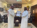 *مدير القطاع الصحي بخميس مشيط يكرم جمعية الدعوة والإرشاد لدعوة الجاليات بخميس مشيط