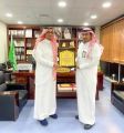 مدير مستشفى دومة الجندل يكرم الزميل النعمان