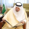 الأمير فيصل بن بندر يستقبل صحافيو الوطن ويتسلم تقرير مفصل بإنجازاتهم 
