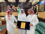 بيئة عسير تشارك في كات ووك وتكرم موظفين