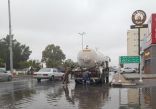 بلدية بيشة ترفع ٣٠ ألف متر مكعب من تجمعات مياه الأمطار 