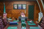 أمير الشرقية يتسلم تقريراً من التجمع الصحي الأول بالمنطقة