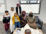 مدرسة أبو دجانة تكرم المعلم المتقاعد الغانم