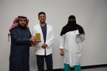 وكيل جامعة الملك خالد للشؤون التعليمية والأكاديمية يشهد حفل “تجسير” تمريض أبها 