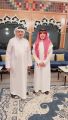(الدكتور المغلوث في اسبوعيته يحتفي بمؤسس جمعية الذوق العام)