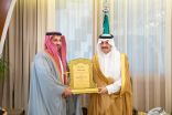 أمير الشرقية يستقبل رئيس الجمعية السعودية للعلاج الطبيعي وأعضاء مجلس إدارة فرع بالشرقية