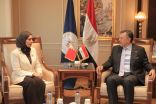 وزير السياحة والآثار بجمهورية مصر العربية يستقبل سفيرة مملكة البحرين في القاهرة