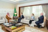 نائب أمير الشرقية يستقبل السفير الكندي لدى المملكة