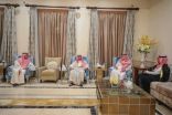نائب أمير الشرقية يقدم التعازي لسمو محافظ حفر الباطن