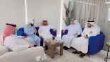 محافظ محايل يتفقد جميعة تحفيظ القرآن الكريم ومركز الحماية الأسرية*