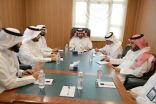 *محافظ محايل يلتقي رئيس وأعضاء اللجنة الفرعية للمجلس التنسيقي لجمعيات المحافظة والجمعيات التابعه*