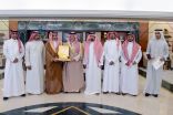 أمير الشرقية يستقبل نادي قرية العليا بمناسبة تحقيقهم بطولة المملكة للمبارزة