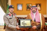 نائب أمير تبوك يستقبل مدير الدفاع المدني بالمنطقة 