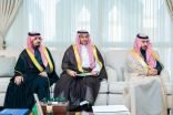 نائب أمير الشرقية يستقبل مدير عام شؤون الإسكان بالمنطقة