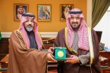 نائب أمير تبوك يستقبل مدير المركز الوطني للرقابة على الالتزام البيئي بالشمالية