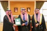 نائب أمير تبوك يستقبل رئيس نادي تبوك الأدبي