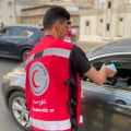 فريق التطوع بفرع هيئة الهلال الأحمر بعسير يوزع وجبات إفطار للصائمين في بعض المواقع بمدينة أبها