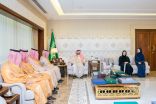 نائب أمير الشرقية يطلع على التقرير السنوي لغرفة الشرقية لعام 2023