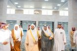وزير الشؤون الإسلامية يفتتح جامعين في عرعر